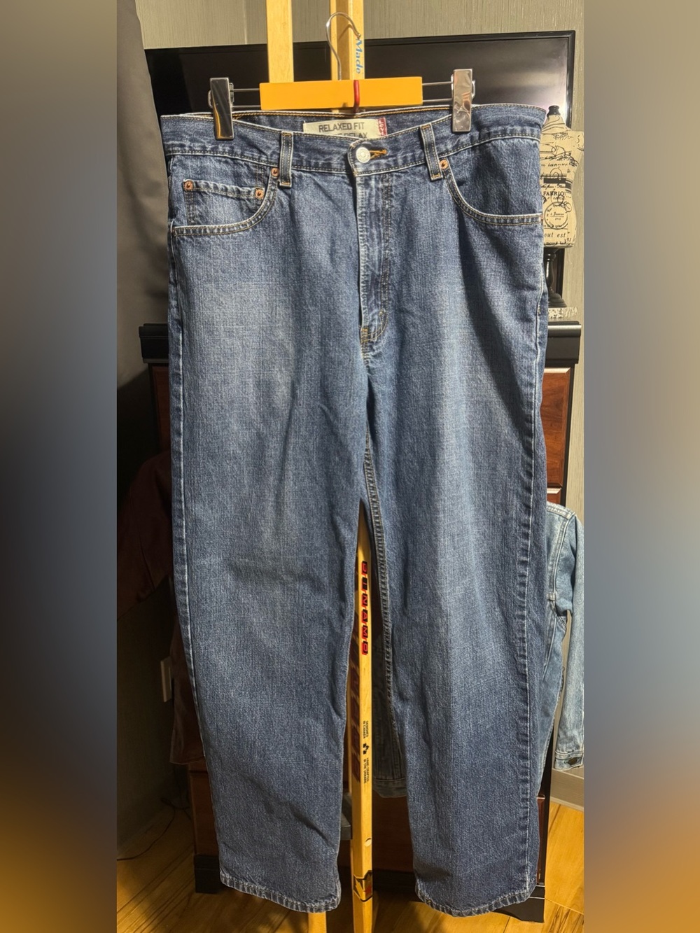 90’s-Y2K Levi's 550 Relaxed Fit Medium Wash Denim Jeans W34 L30